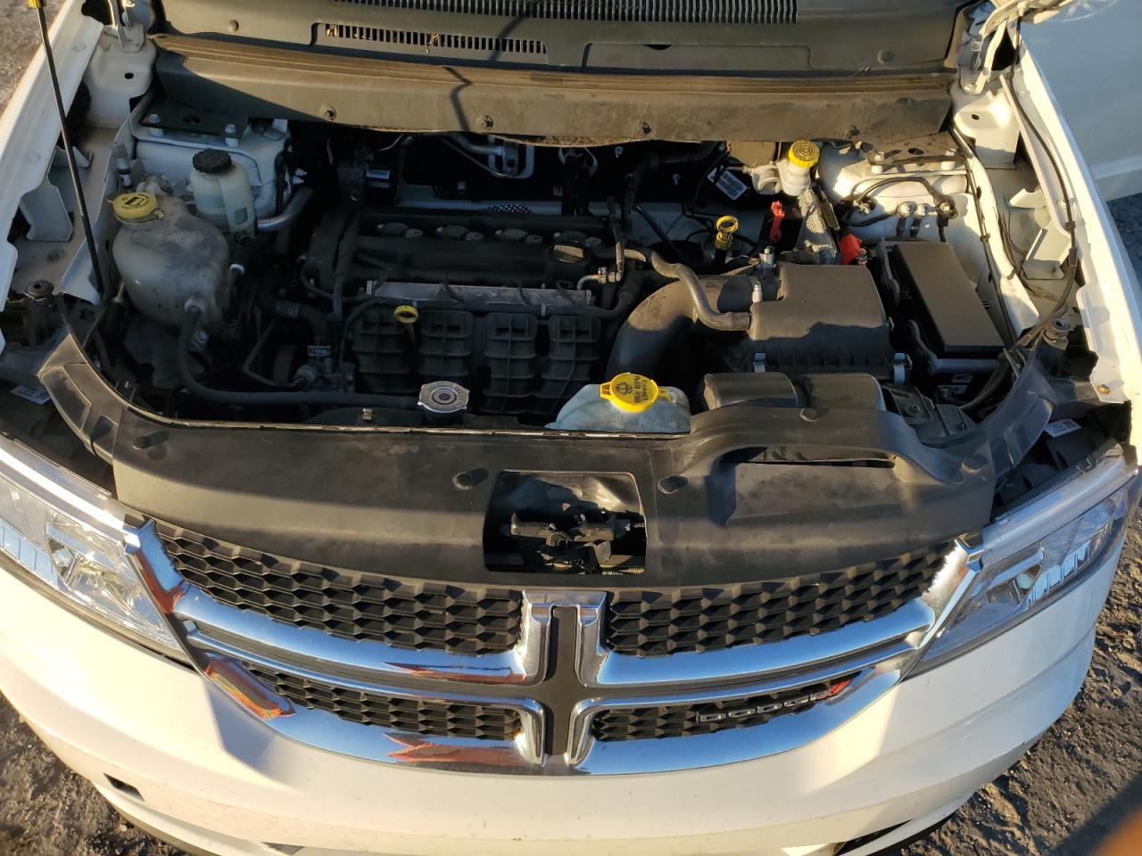 2018 Dodge Journey Se VIN: 3C4PDCAB2JT183183 Lot: 92251755