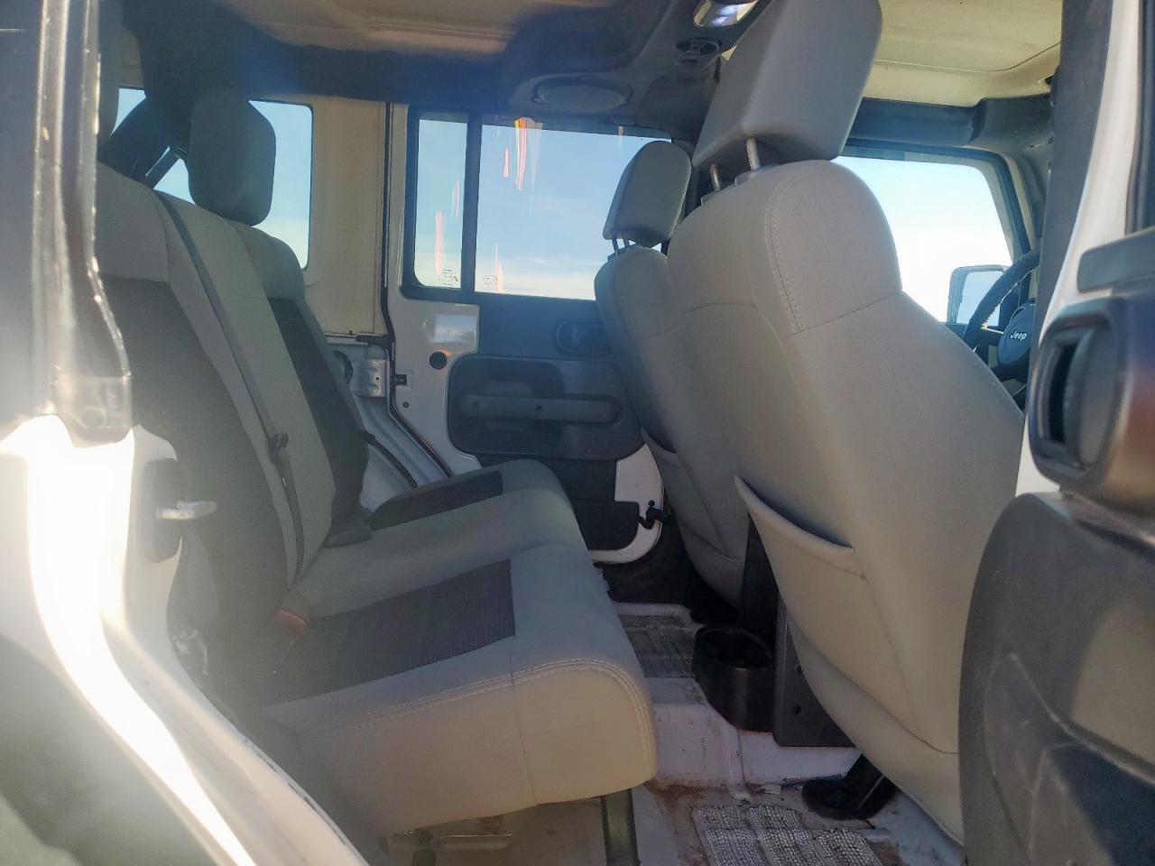 2010 Jeep Wrangler Unlimited Sport VIN: 1J4BA3H15AL204288 Lot: 90333405