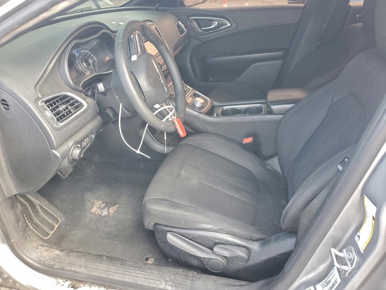 2016 Chrysler 200 Limited VIN: 1C3CCCAB4GN176752 Lot: 93684175