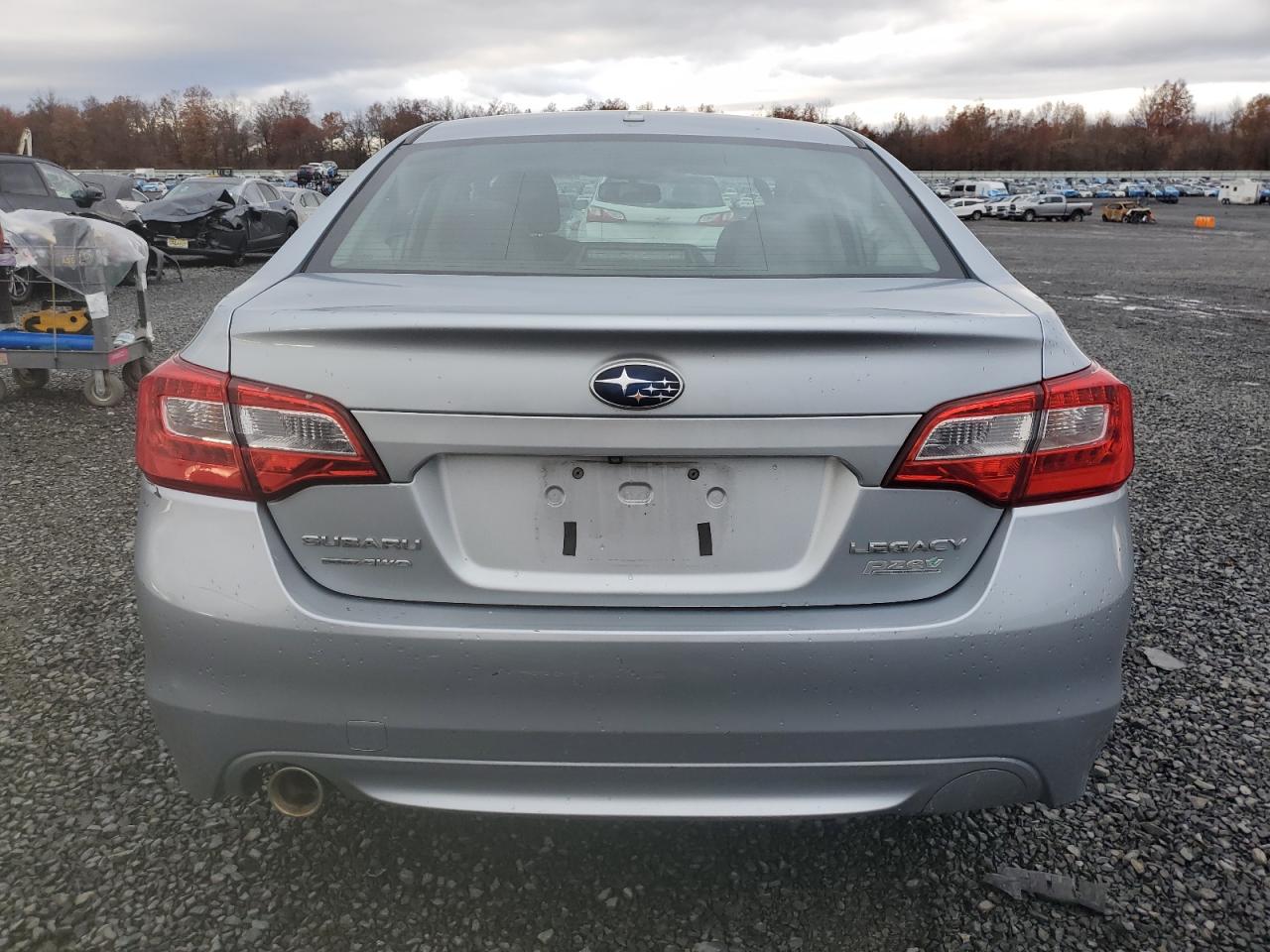 2015 Subaru Legacy 2.5I Premium VIN: 4S3BNAC6XF3018464 Lot: 91997195