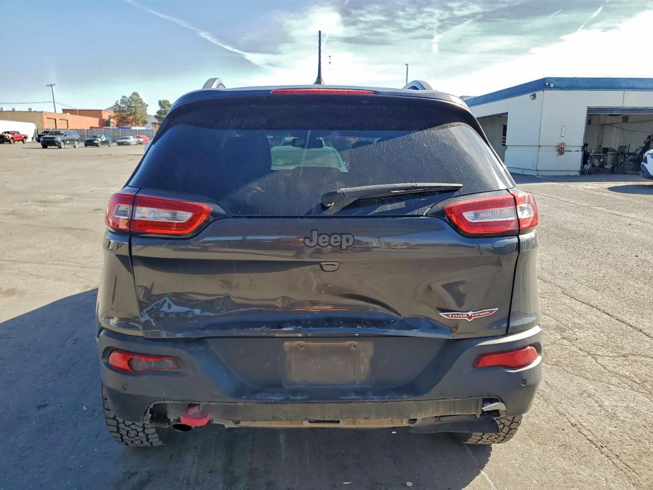 2015 Jeep Cherokee Trailhawk VIN: 1C4PJMBB7FW523474 Lot: 94057325