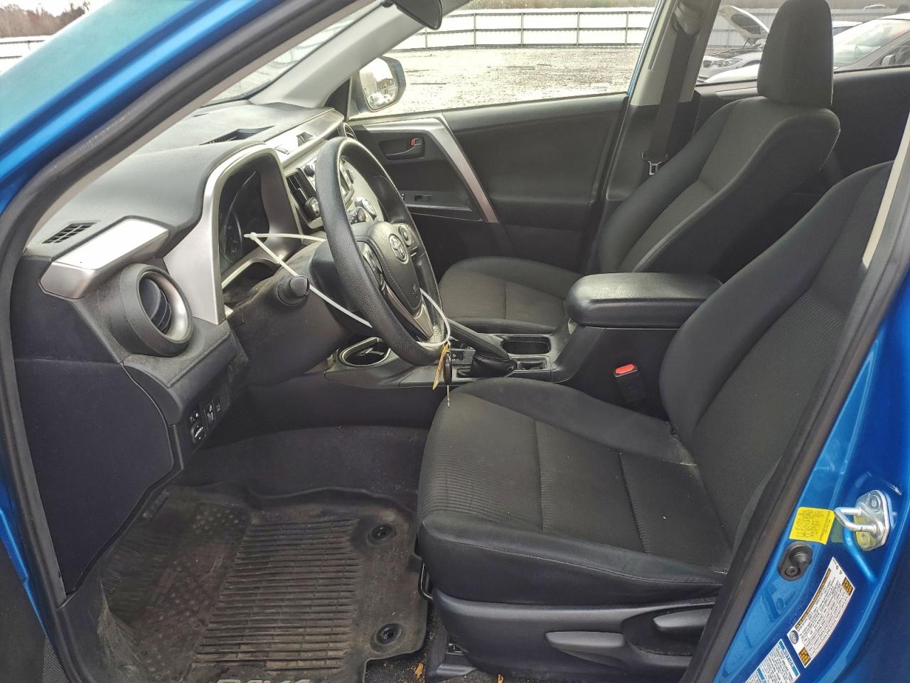 2017 Toyota Rav4 Le VIN: JTMBFREV0HJ137882 Lot: 94236885