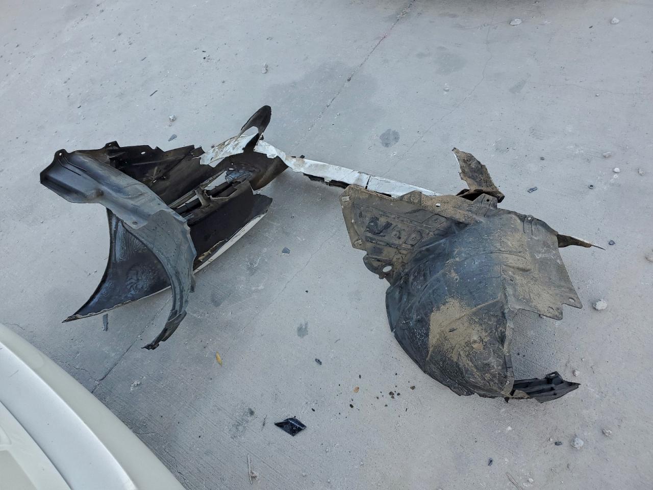 2015 Nissan Sentra S VIN: 3N1AB7AP5FL677322 Lot: 93972835