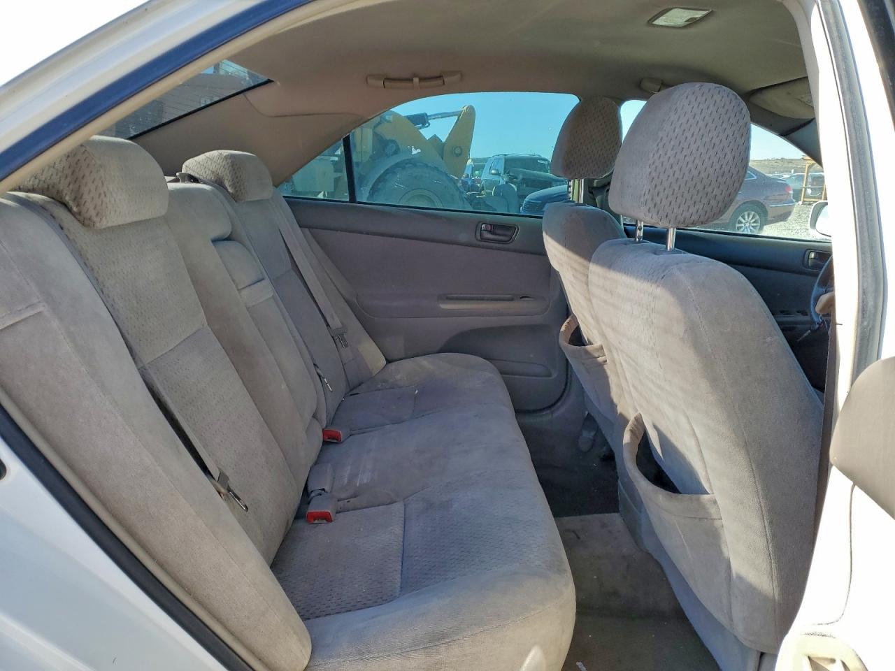 2004 Toyota Camry Le VIN: 4T1BF32KX4U072177 Lot: 92298255