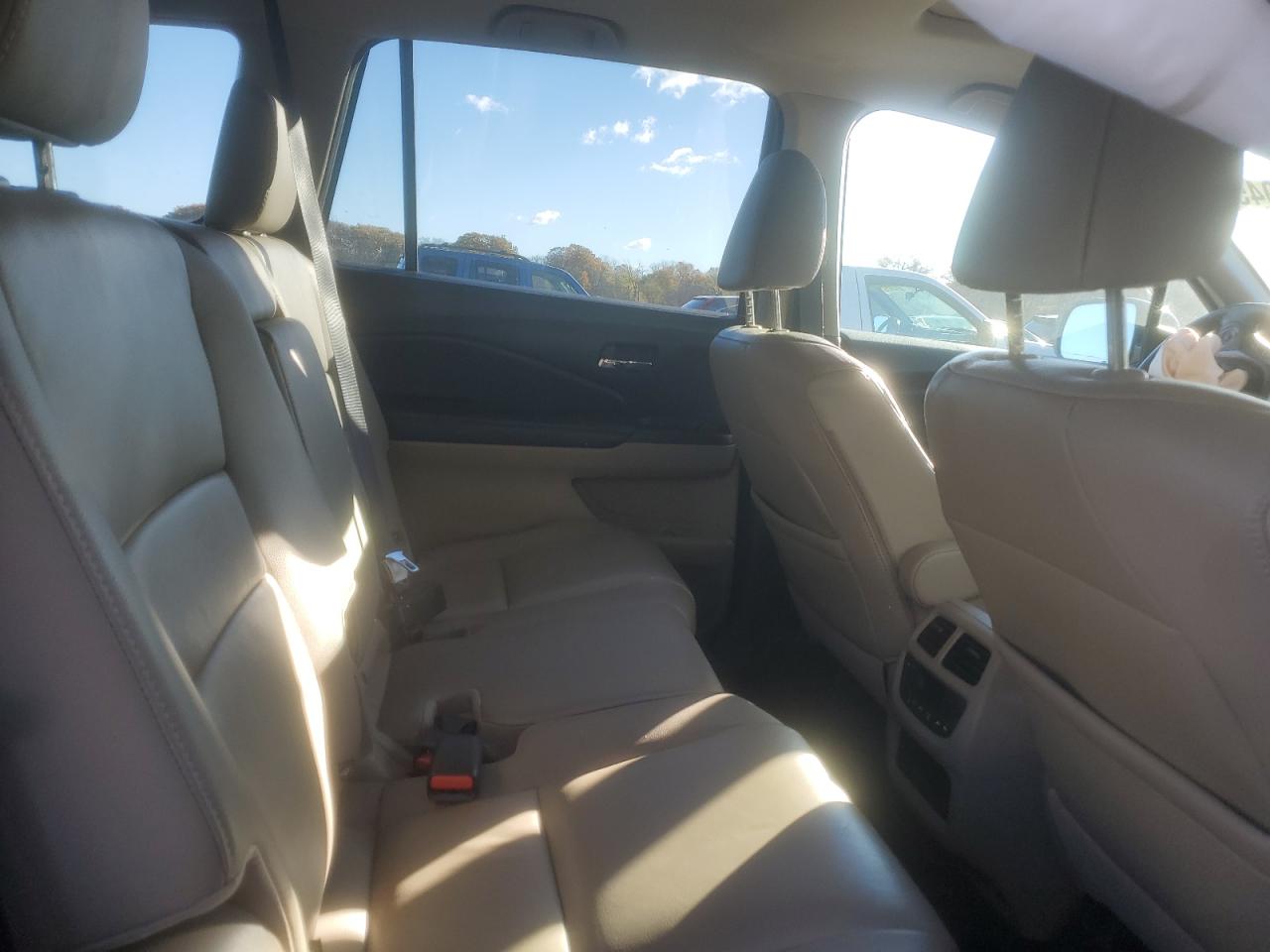 2018 Honda Pilot Exl VIN: 5FNYF6H51JB011693 Lot: 90525045