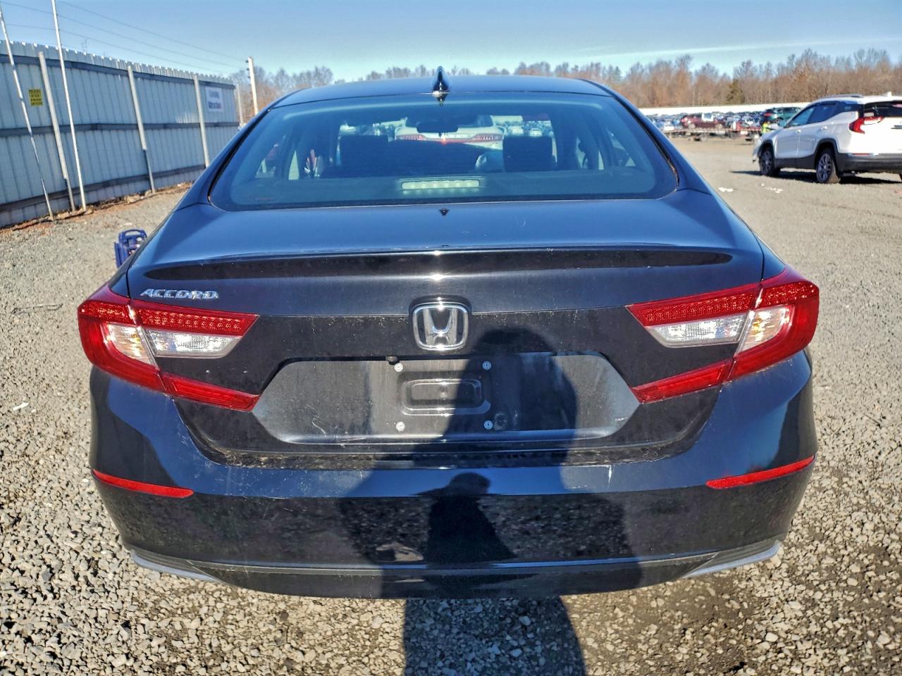 2022 Honda Accord Lx VIN: 1HGCV1F19NA008668 Lot: 93834525