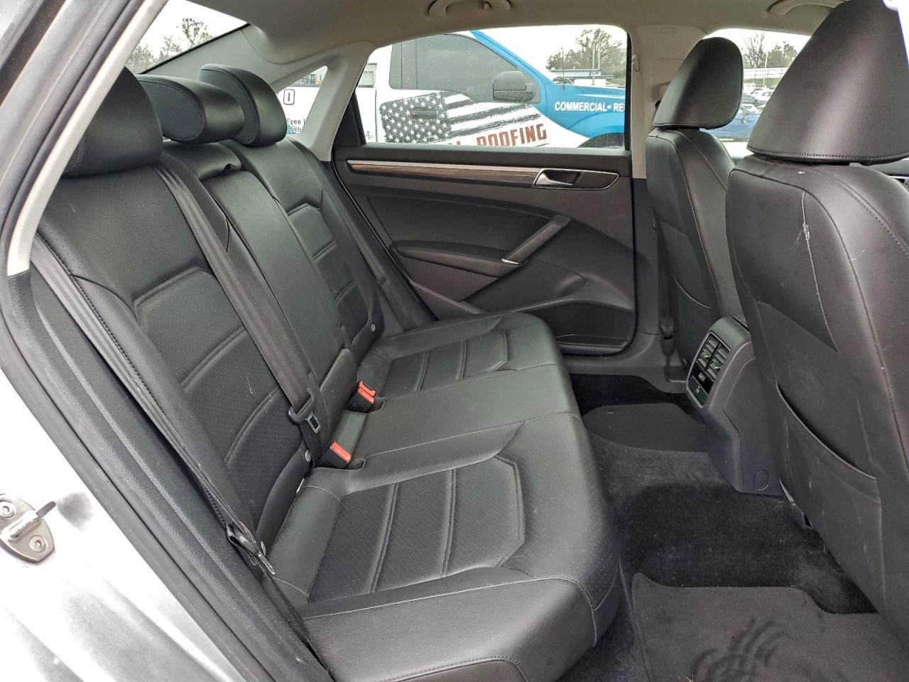 2018 Volkswagen Passat Se VIN: 1VWBA7A31JC014705 Lot: 93427515