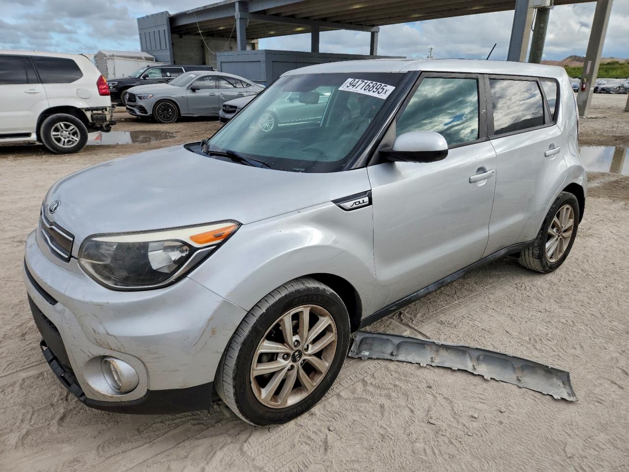 2019 Kia Soul + VIN: KNDJP3A5XK7676218 Lot: 94716895