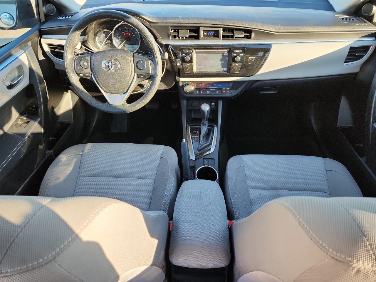 2015 Toyota Corolla L VIN: 2T1BURHE4FC454543 Lot: 93648555