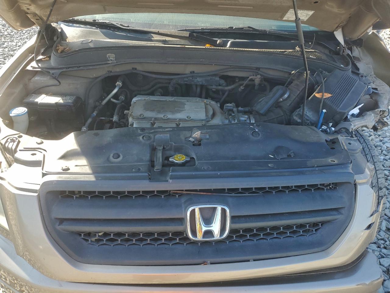 2004 Honda Pilot Lx VIN: 2HKYF181X4H605141 Lot: 93932195