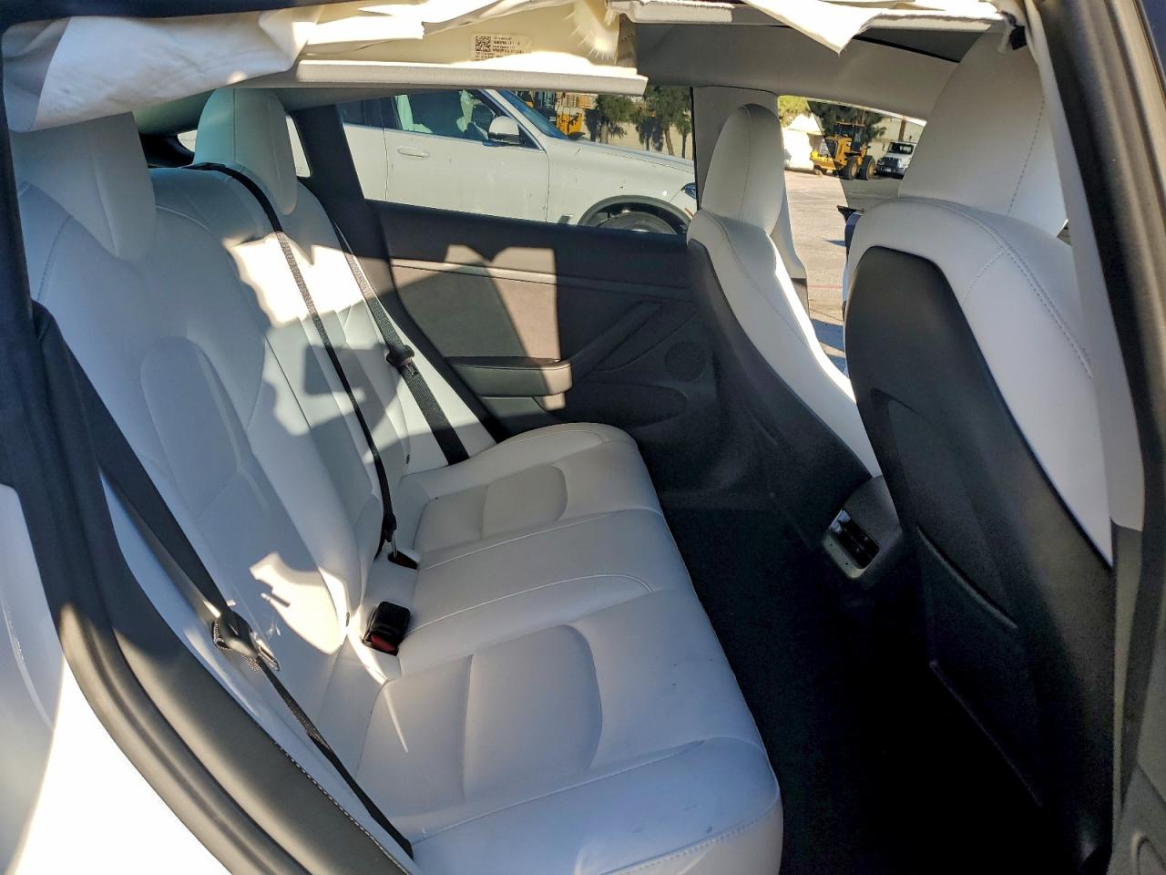 2023 Tesla Model 3 VIN: 5YJ3E1EA4PF569824 Lot: 93907385