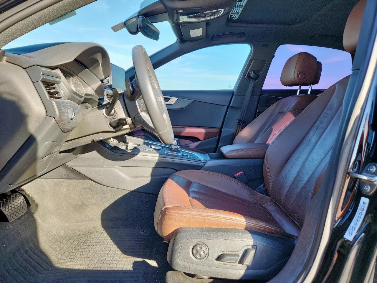 2018 Audi A4 Premium VIN: WAUKMAF42JA061551 Lot: 92234215