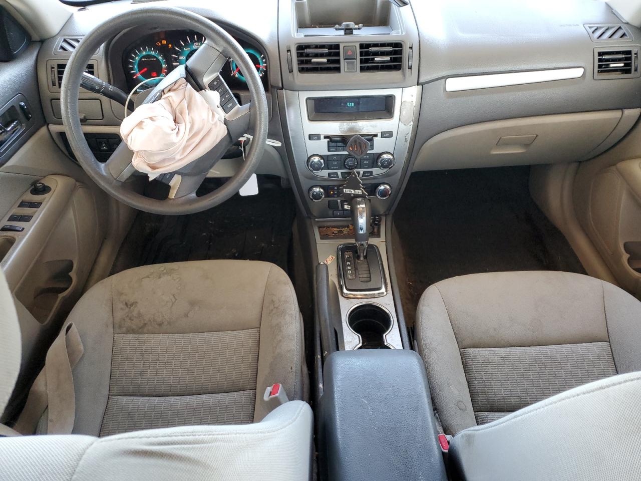 2010 Ford Fusion Se VIN: 3FAHP0HA1AR196579 Lot: 94357185