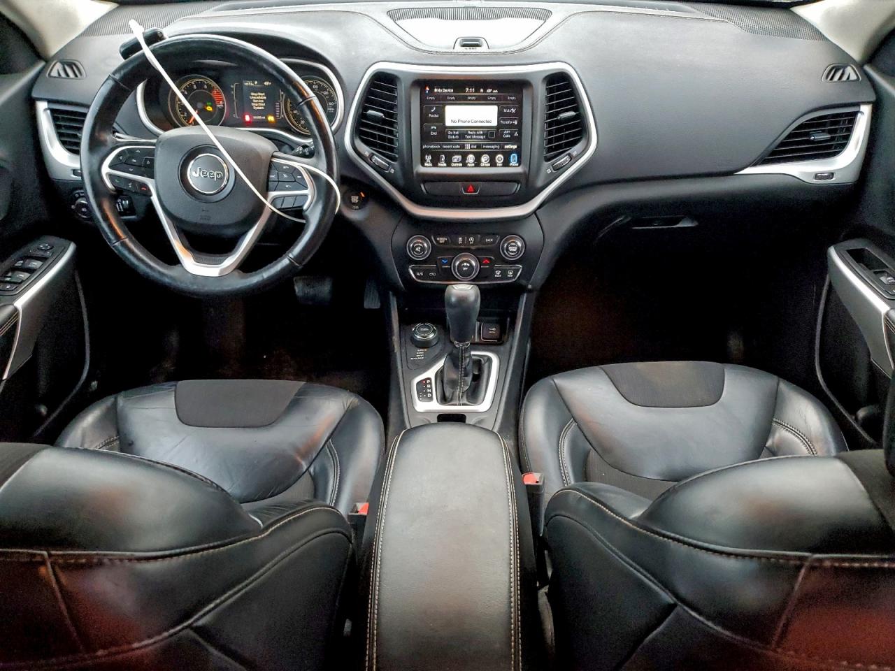 2018 Jeep Cherokee Latitude Plus VIN: 1C4PJMLX4JD579001 Lot: 94229805