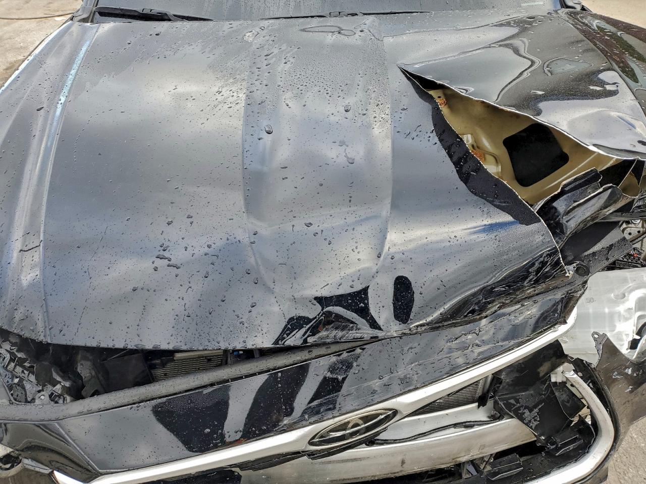 2021 Toyota Highlander Xle VIN: 5TDGZRBH6MS556120 Lot: 94405495