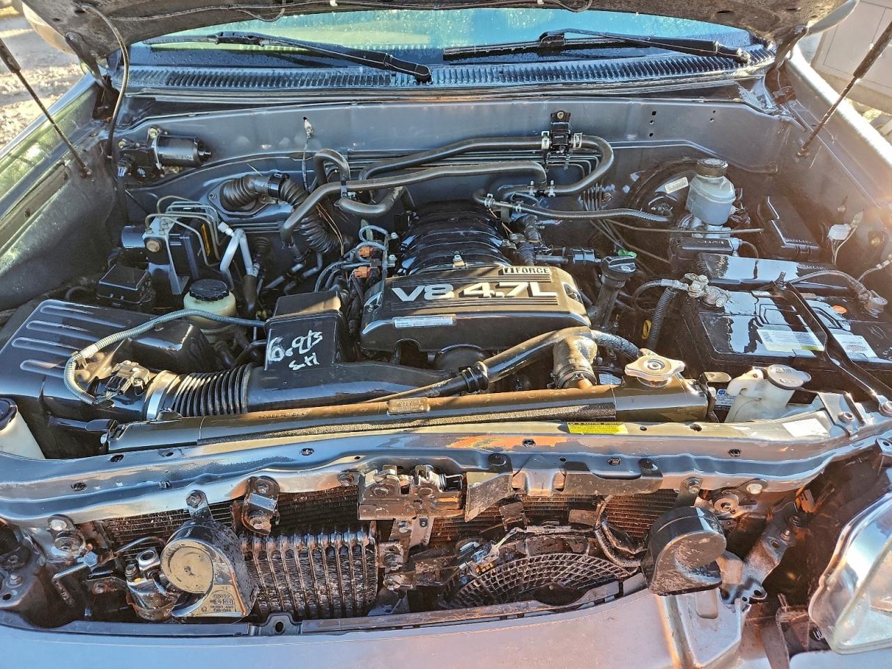 2005 Toyota Sequoia Sr5 VIN: 5TDBT44A85S235096 Lot: 93352755