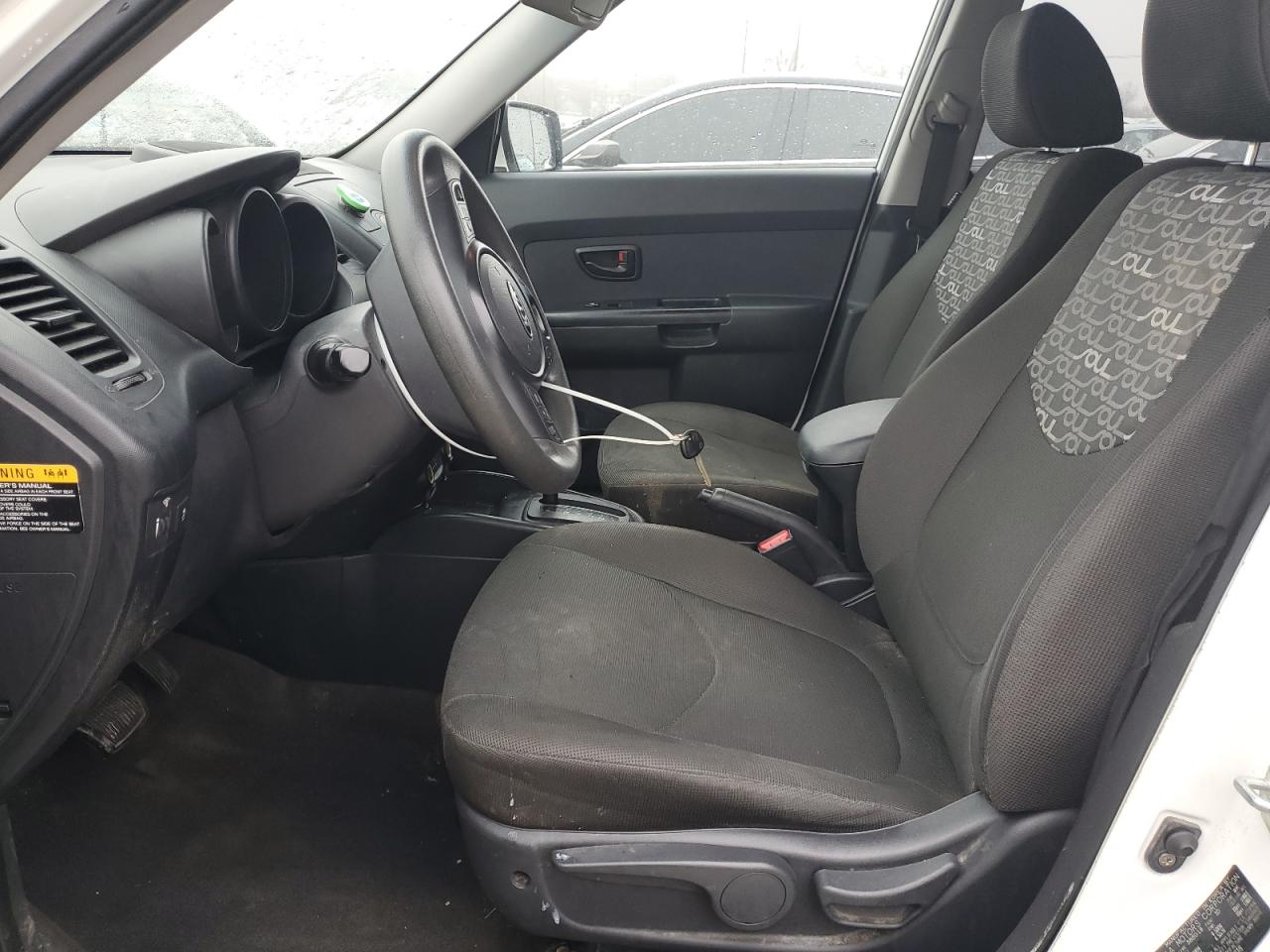 2010 Kia Soul + VIN: KNDJT2A22A7043318 Lot: 92922395