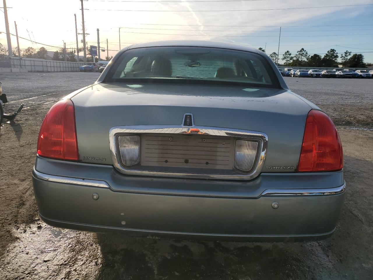 2004 Lincoln Town Car Ultimate VIN: 1LNHM83W94Y645514 Lot: 91850045