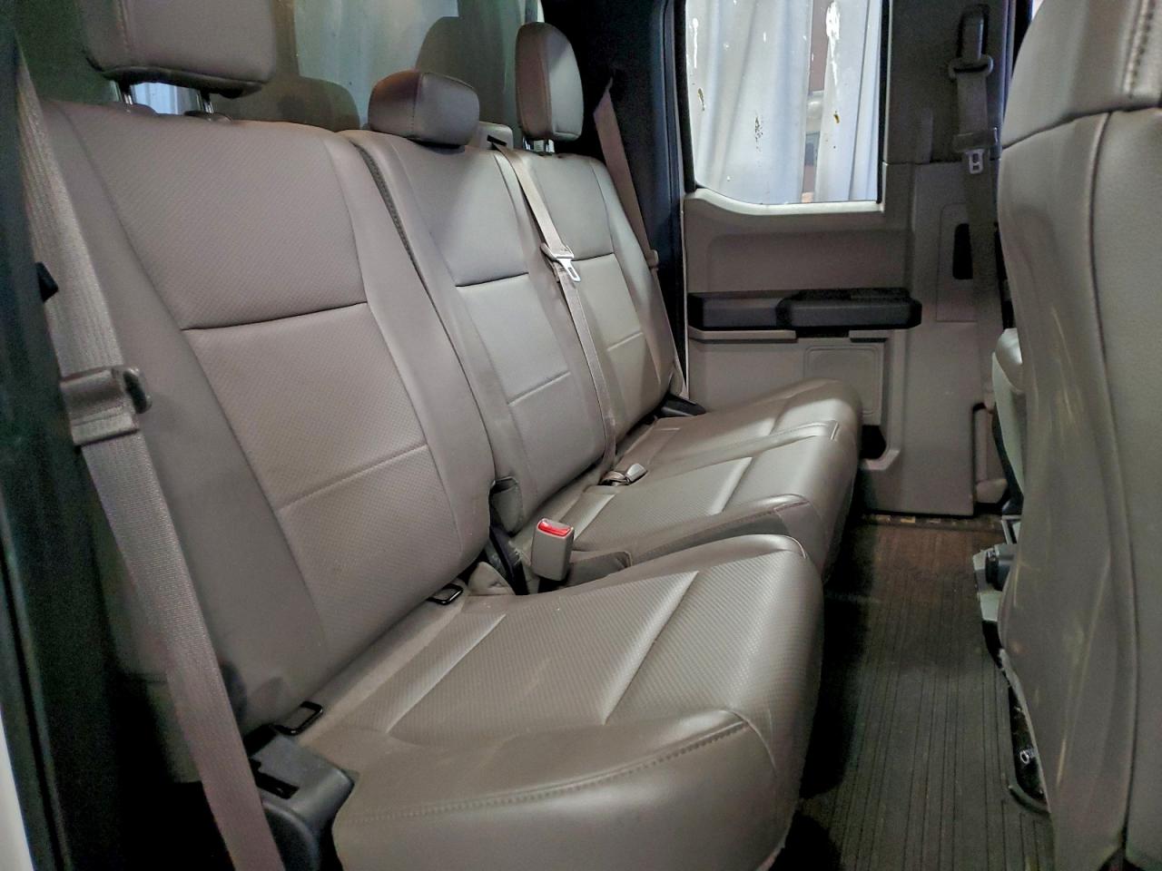 2016 Ford F150 Super Cab VIN: 1FTFX1EF0GFB68012 Lot: 93401745