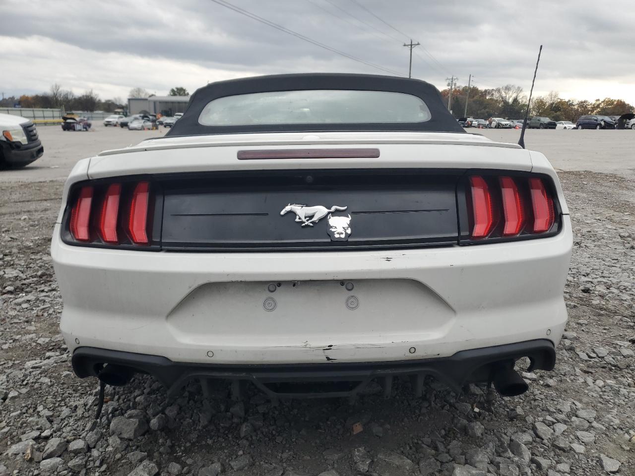 2021 Ford Mustang VIN: 1FATP8UH4M5104660 Lot: 91893205