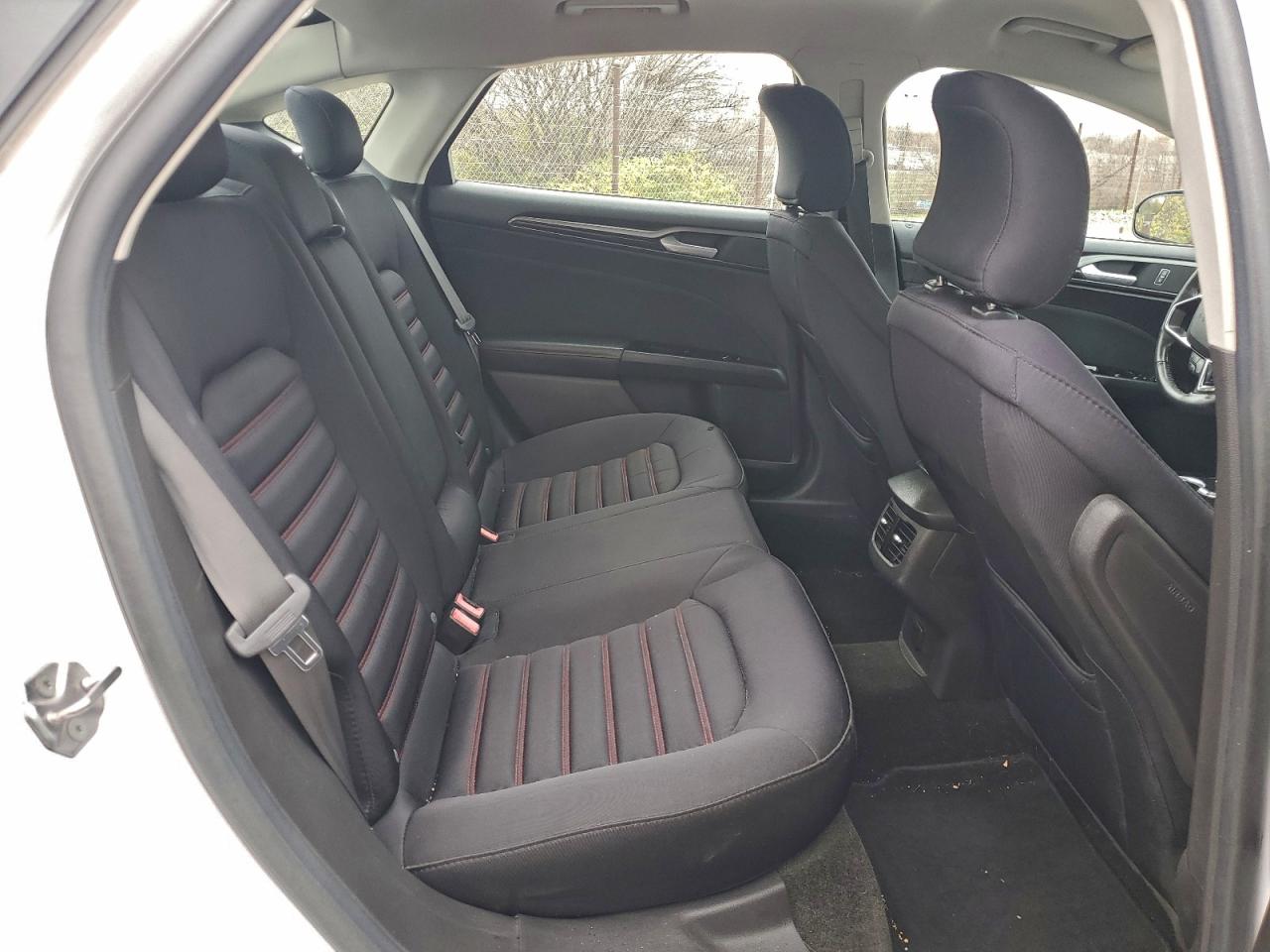 2016 Ford Fusion Se VIN: 3FA6P0HD9GR361742 Lot: 94249035