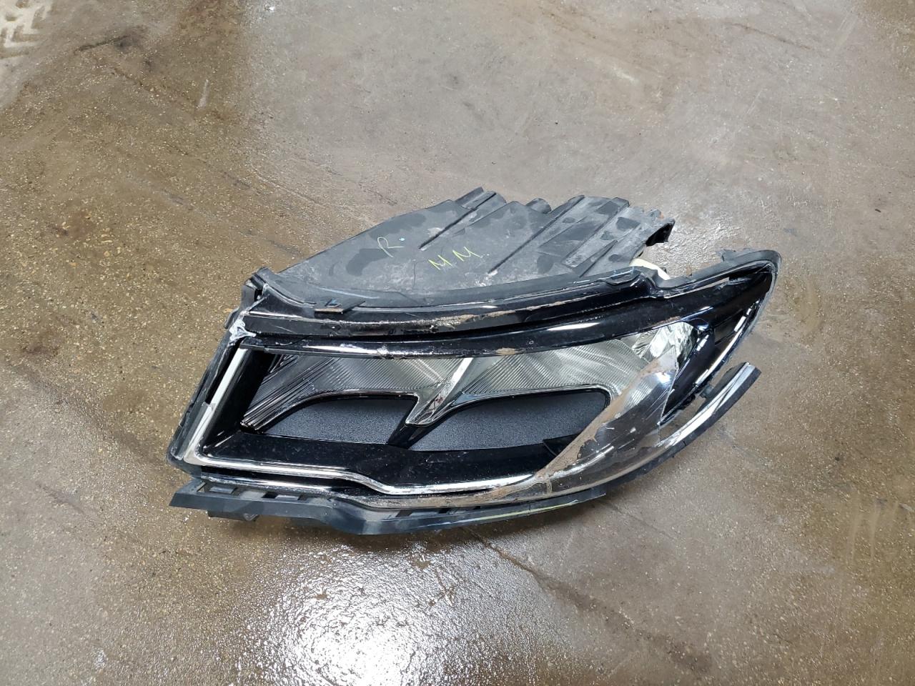 2017 Jeep Compass Latitude VIN: 3C4NJDBB7HT692913 Lot: 92723105