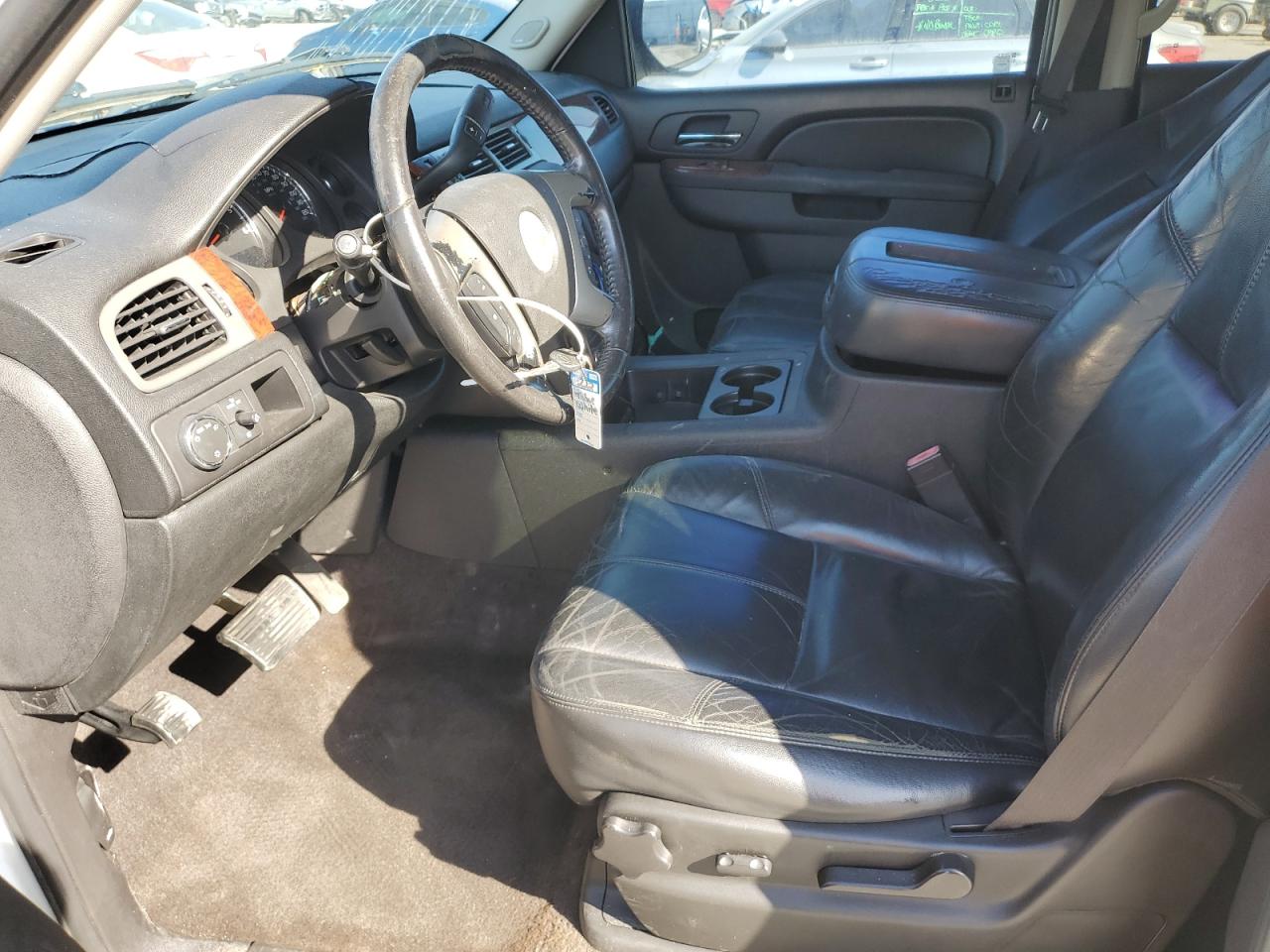 2011 Chevrolet Tahoe C1500 Lt VIN: 1GNSCBE05BR205050 Lot: 93128705