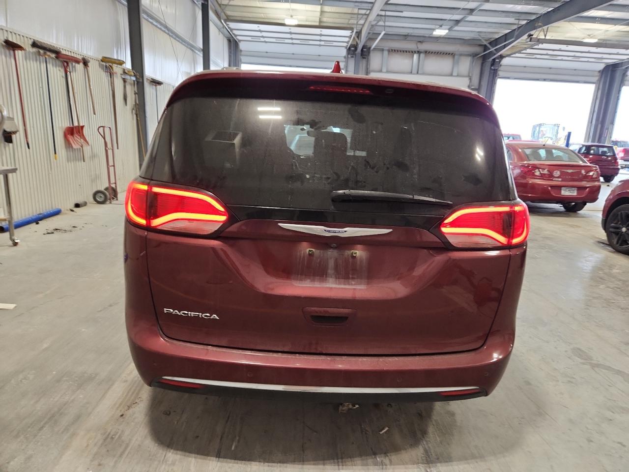 2020 Chrysler Pacifica Touring L VIN: 2C4RC1BG4LR233226 Lot: 92921875