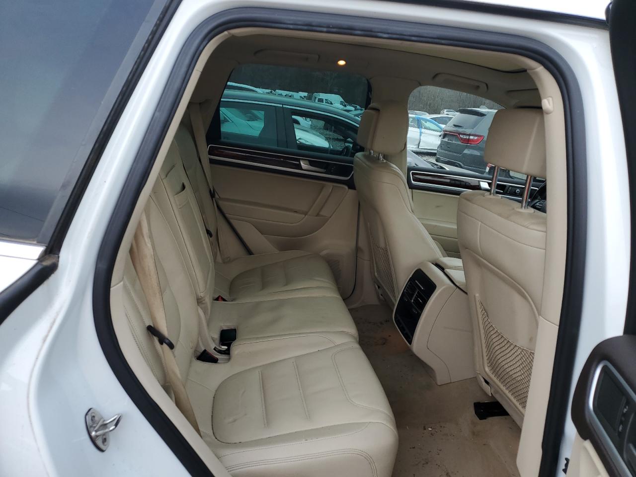 2013 Volkswagen Touareg V6 VIN: WVGEF9BPXDD002271 Lot: 91188005