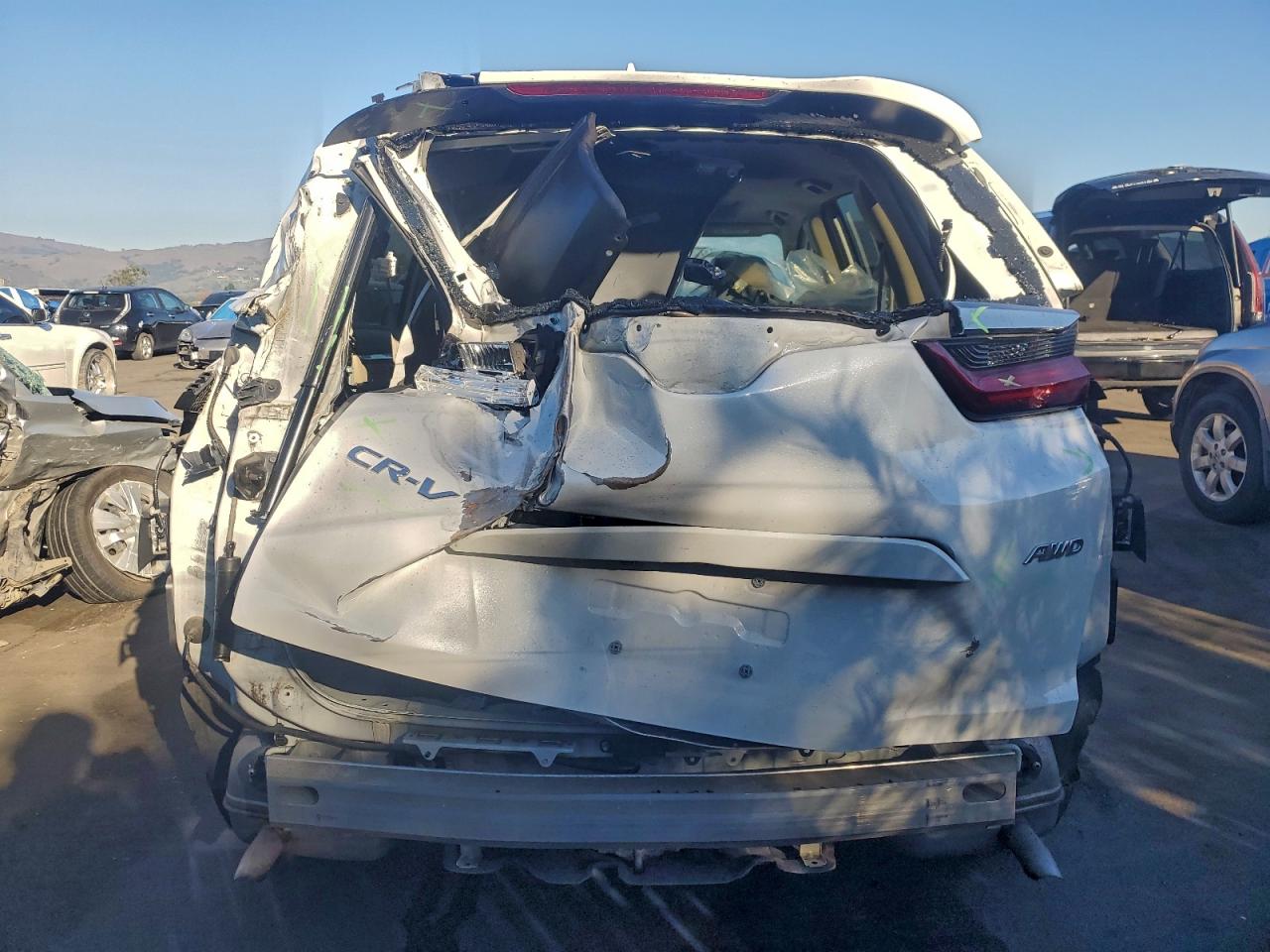 2022 Honda Cr-V Exl VIN: 2HKRW2H87NH661708 Lot: 94073605