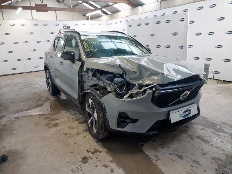 2024 VOLVO XC40 2.0 B3P PLUS DARK 5DR AUTO