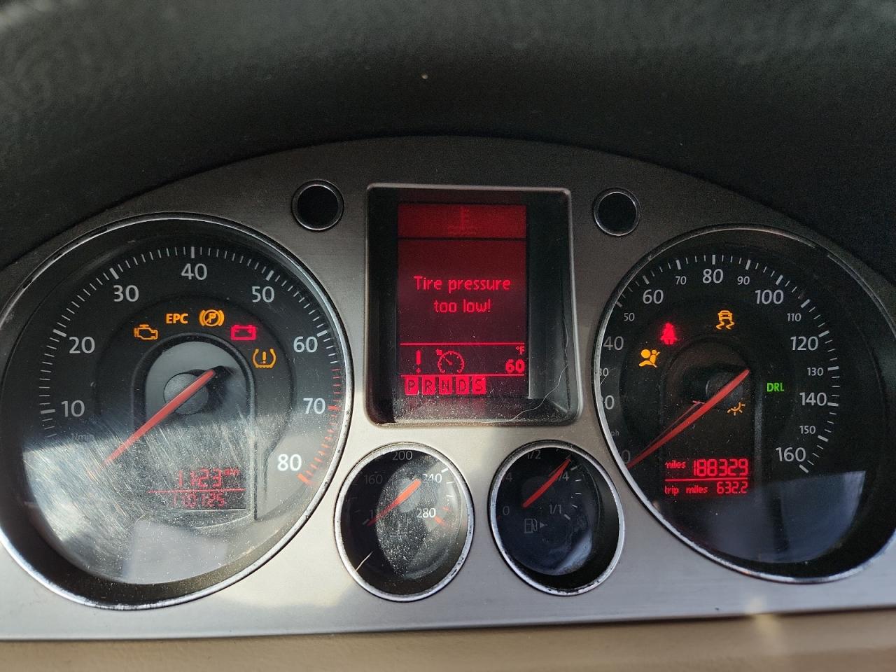 2008 Volkswagen Passat Komfort VIN: WVWAK73C78E130773 Lot: 90809595