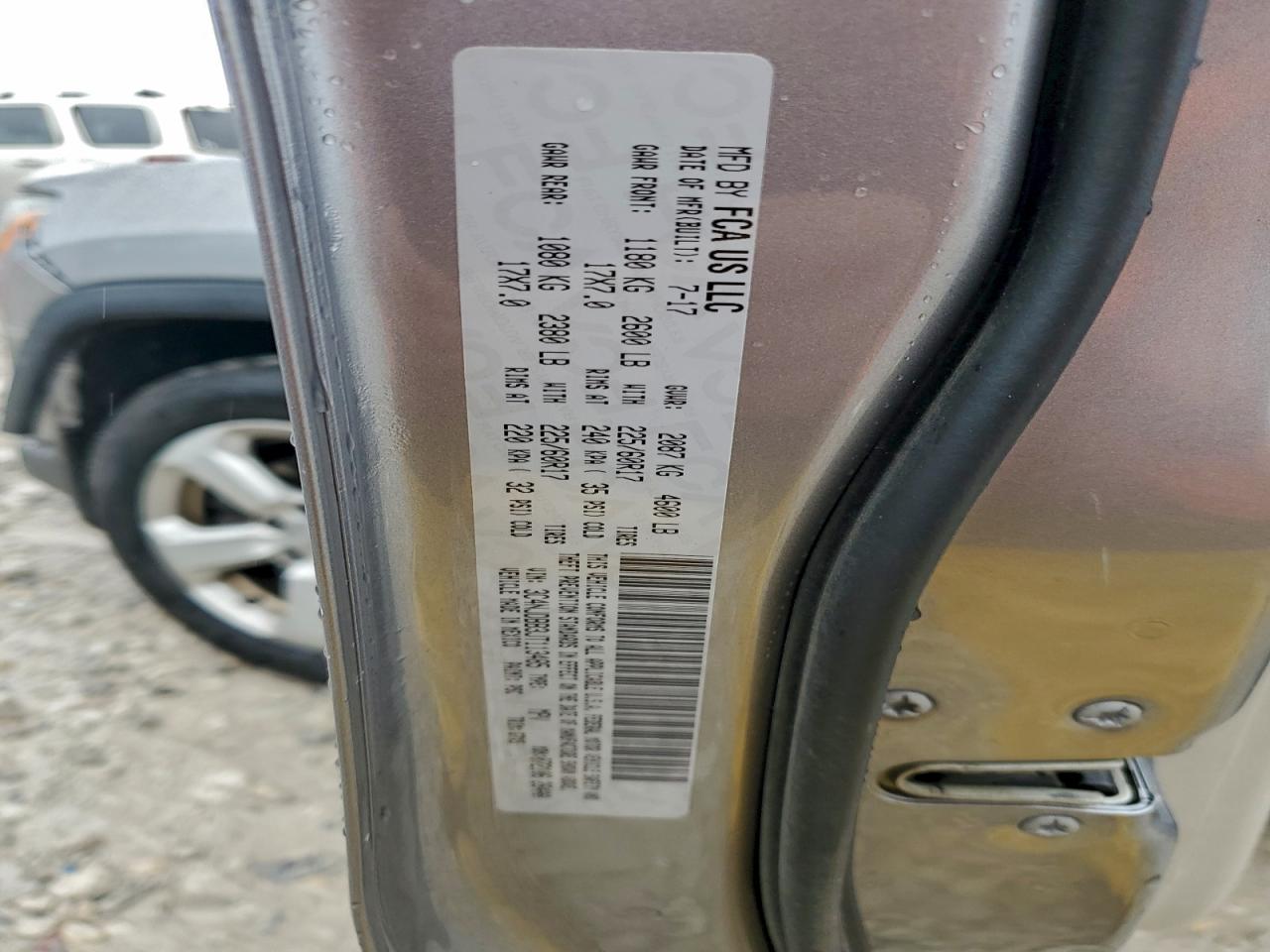 2018 Jeep Compass Latitude VIN: 3C4NJDBB3JT113485 Lot: 93835635