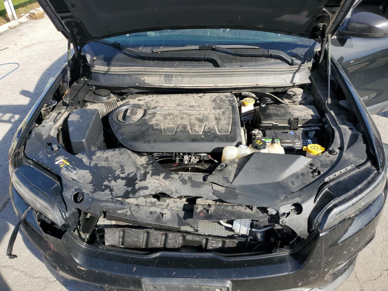 2021 Jeep Cherokee Latitude Lux VIN: 1C4PJMMX5MD220288 Lot: 90696365