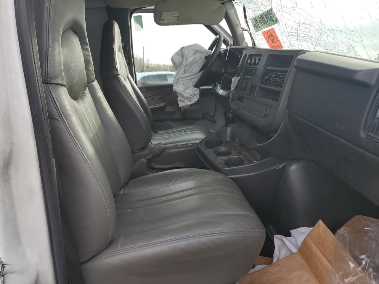 2008 Chevrolet Express G1500 VIN: 1GCFG15X981140958 Lot: 93130615