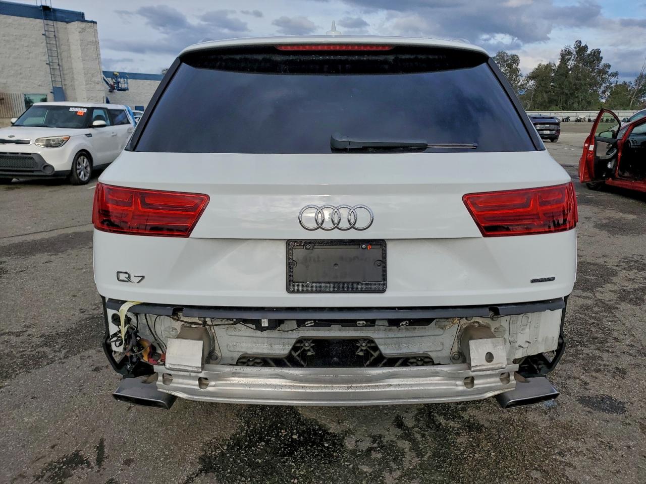 2018 Audi Q7 Premium VIN: WA1AHAF73JD006533 Lot: 93948005