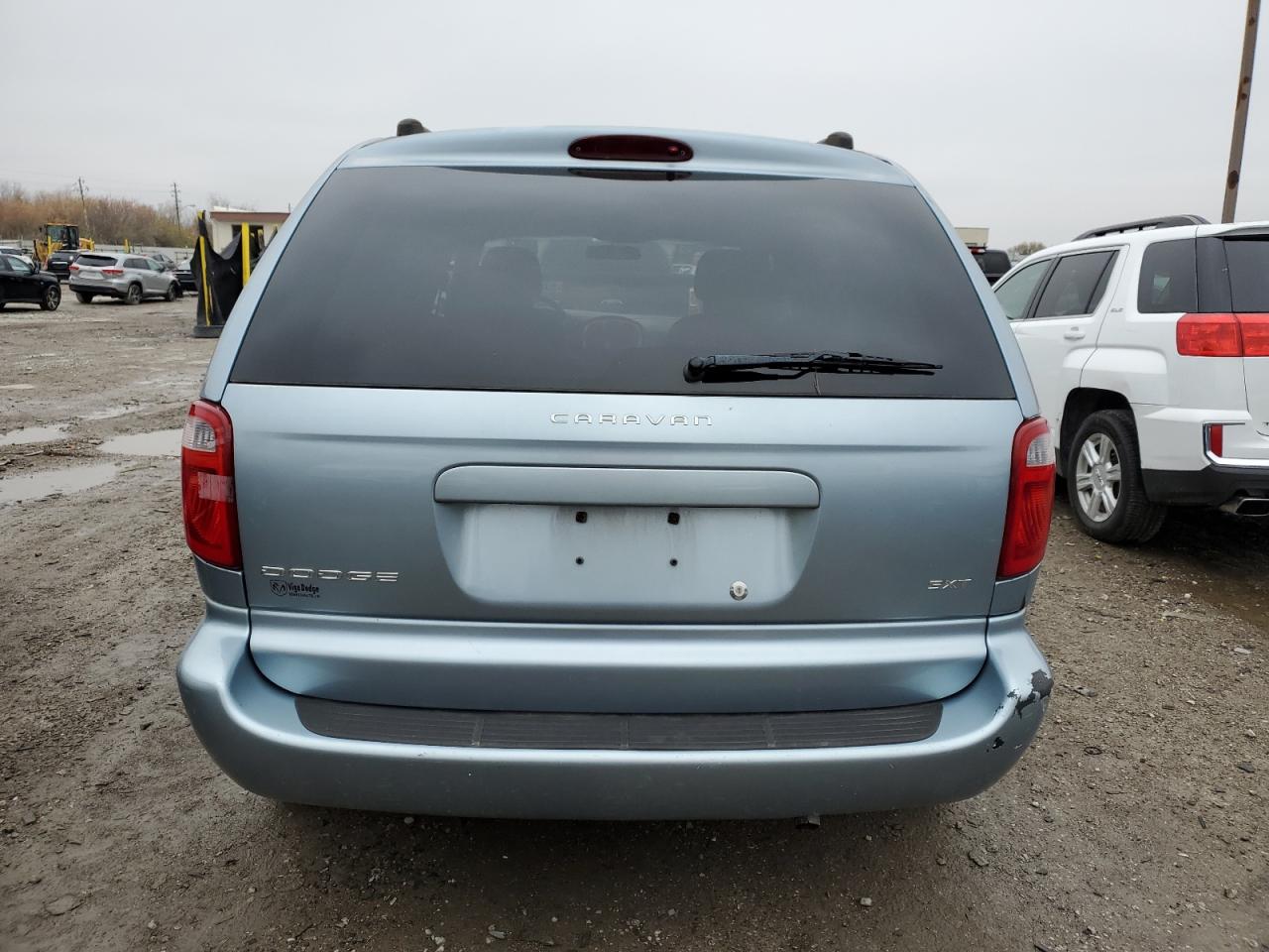 2005 Dodge Caravan Sxt VIN: 1D4GP45R15B228161 Lot: 93398705