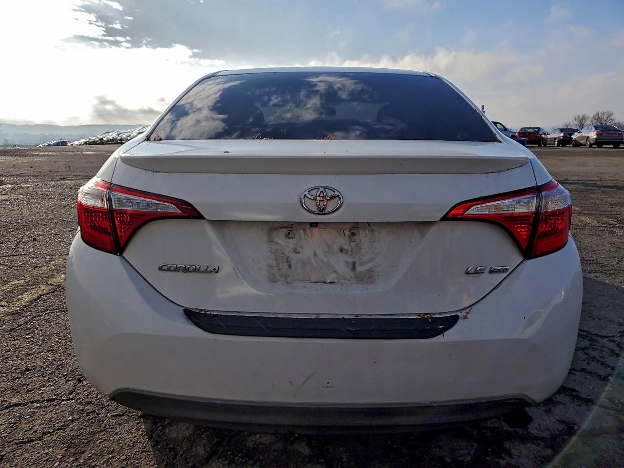 2015 Toyota Corolla Eco VIN: 5YFBPRHE2FP241355 Lot: 94891135