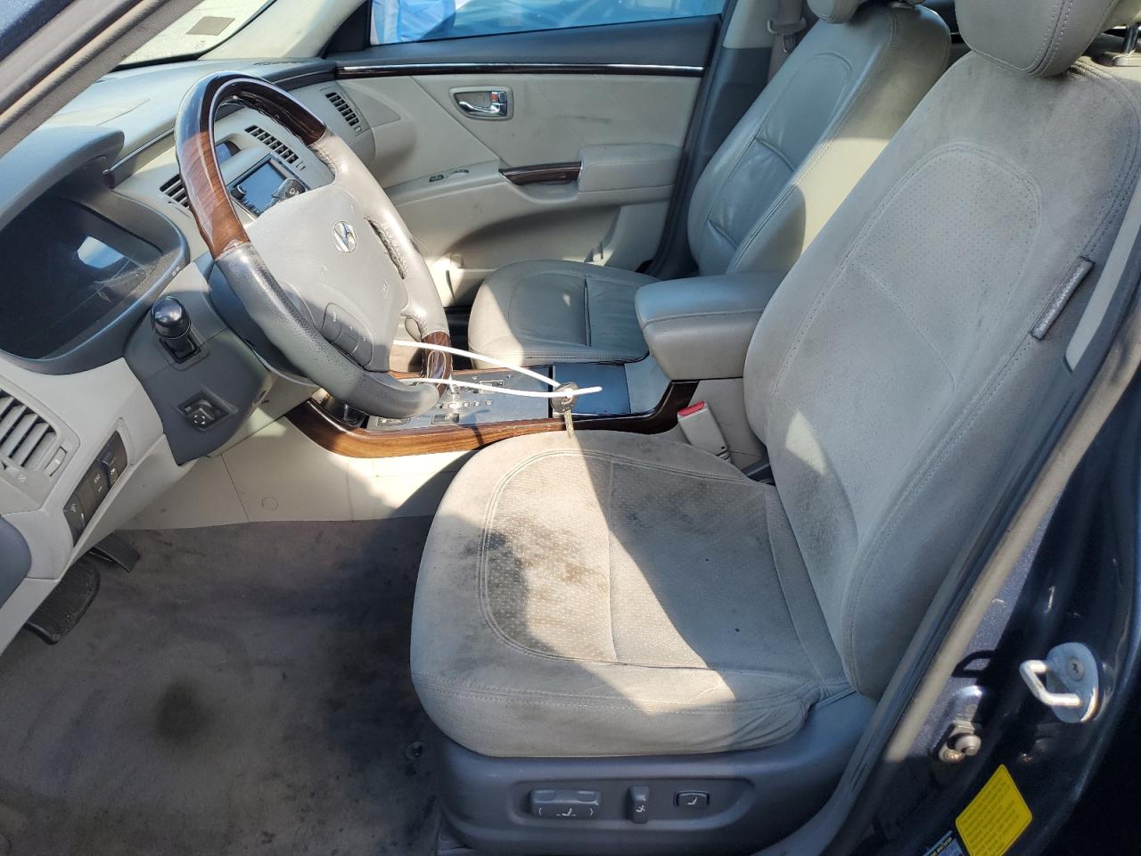 2009 Hyundai Azera Se VIN: KMHFC46F79A369400 Lot: 90612805