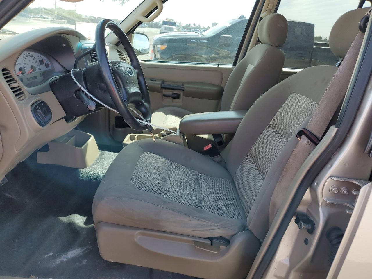 2005 Ford Explorer Sport Trac VIN: 1FMZU67K25UA70455 Lot: 91006735