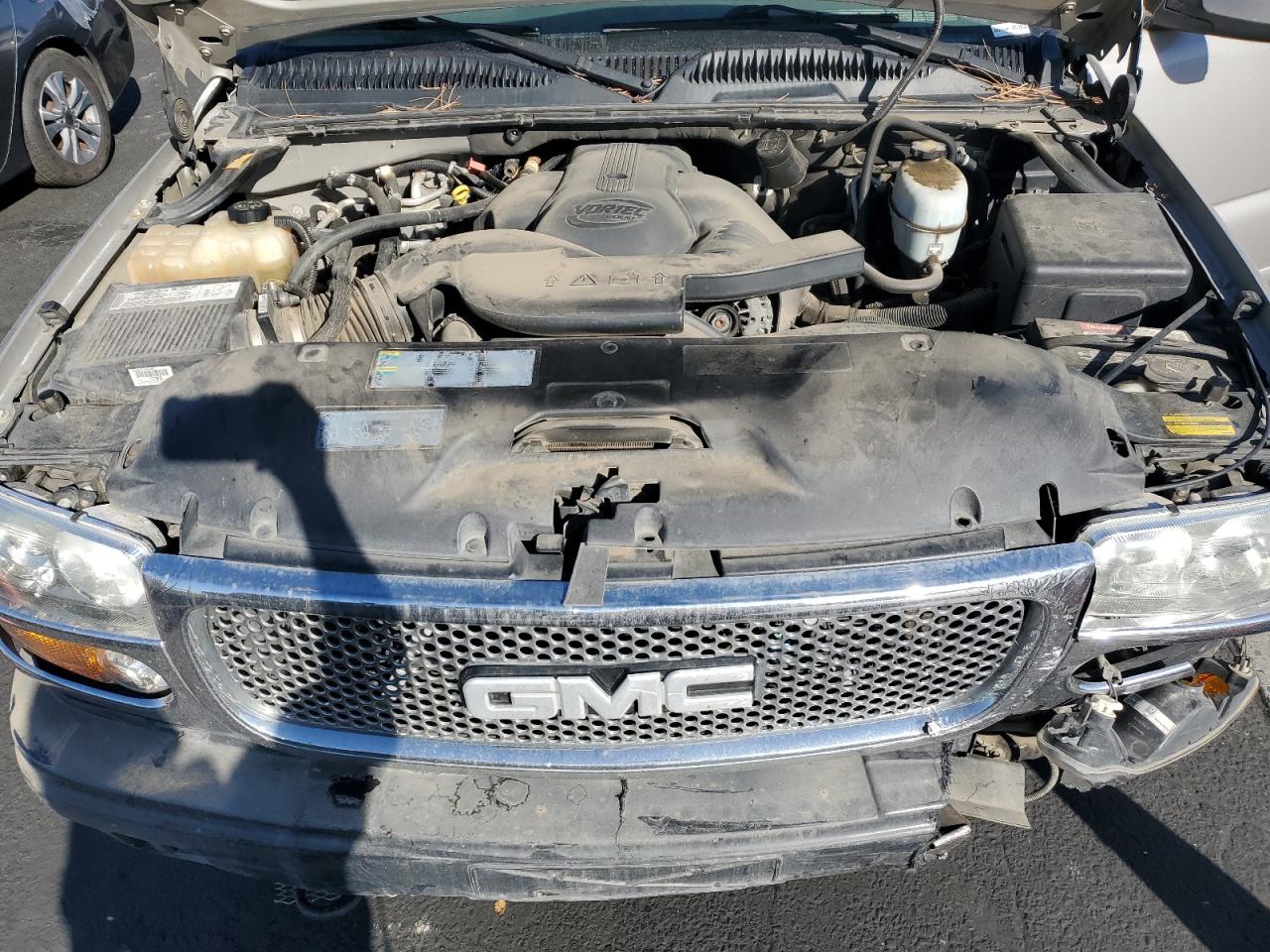 2004 GMC Yukon Denali VIN: 1GKEK63U04J190470 Lot: 91241815