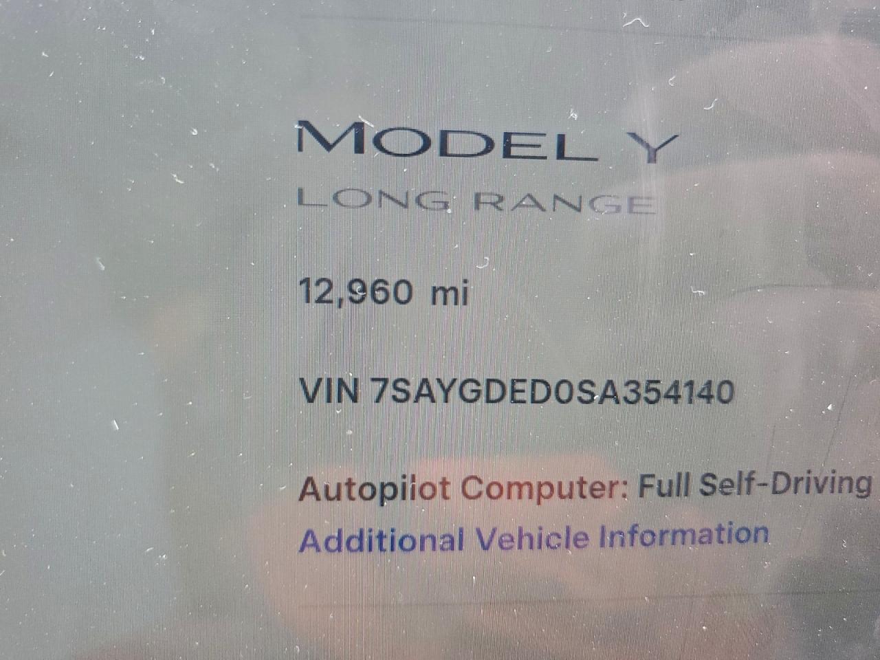 2025 Tesla Model Y VIN: 7SAYGDED0SA354140 Lot: 94127285
