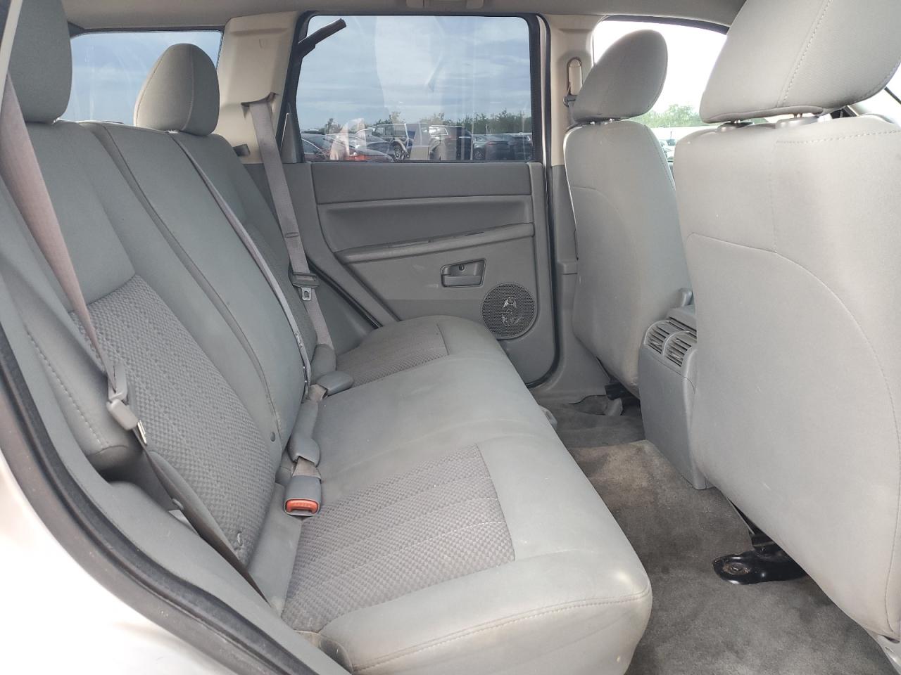 2006 Jeep Grand Cherokee Laredo VIN: 1J4GR48K56C240745 Lot: 90720635