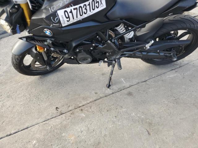 2021 BMW G310 R  