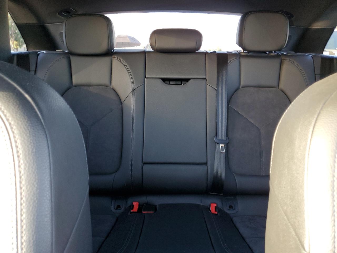 2019 Porsche Macan VIN: WP1AA2A55KLB06418 Lot: 92130035