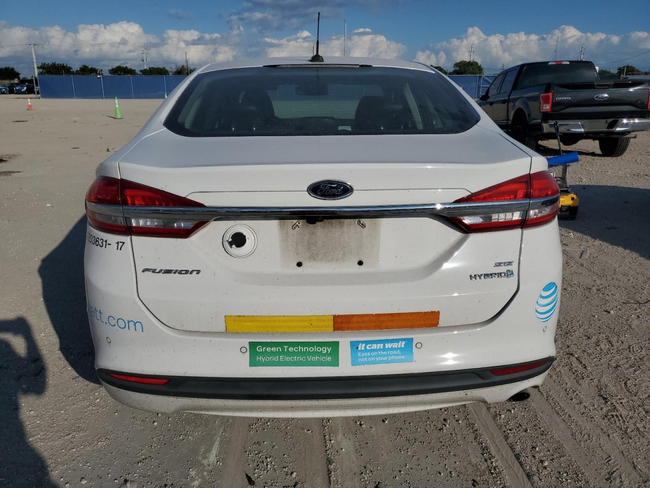 2017 Ford Fusion Se Hybrid VIN: 3FA6P0LU6HR359567 Lot: 56828875