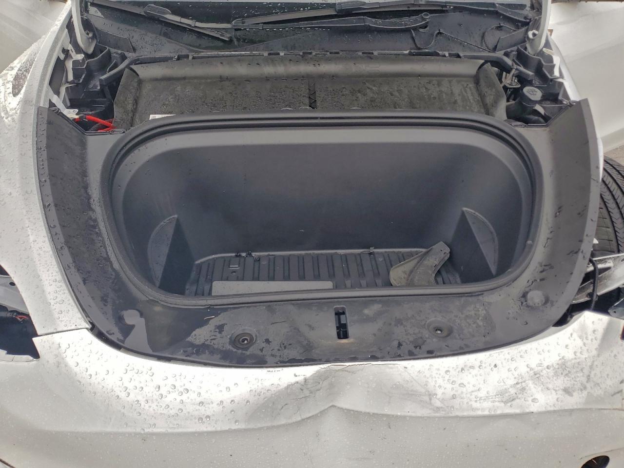 2023 Tesla Model Y VIN: 7SAYGDEF7PF888389 Lot: 93313465