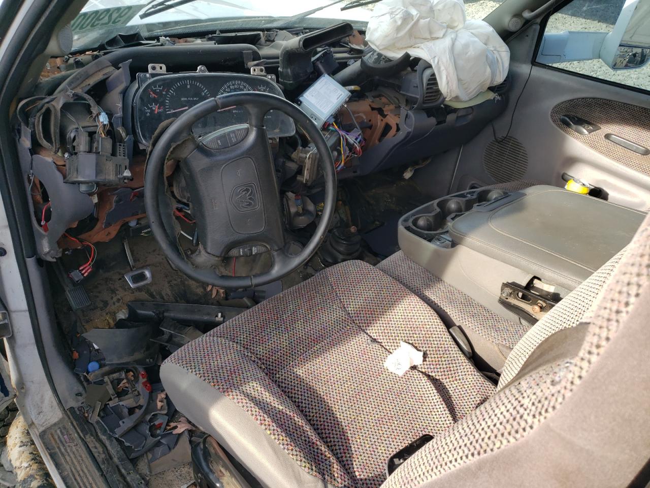 1999 Dodge Ram 3500 VIN: 1B7MF3368XJ618320 Lot: 92900365