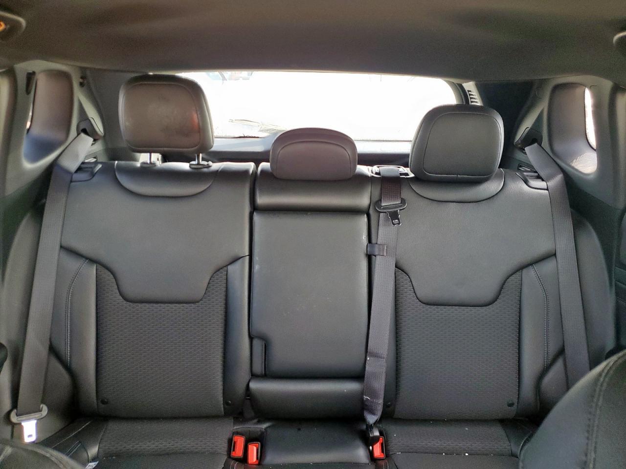 2025 Jeep Compass Latitude VIN: 3C4NJDBN3ST553282 Lot: 92690215