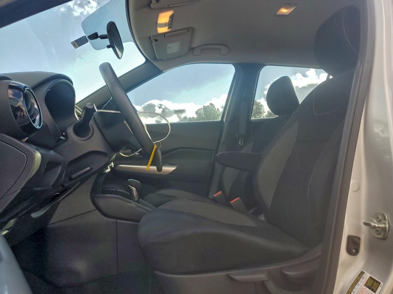 2019 Nissan Kicks S VIN: 3N1CP5CUXKL545667 Lot: 94075535